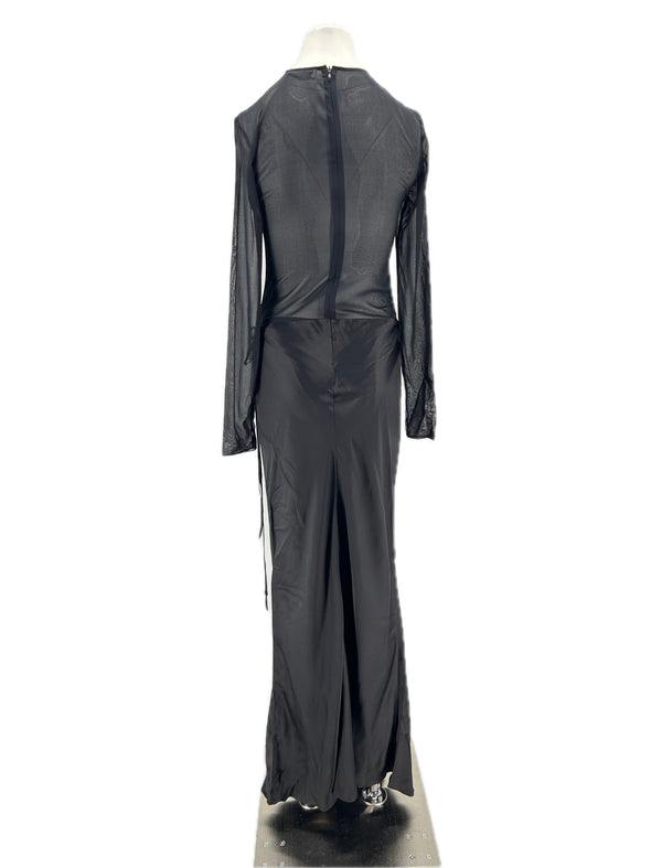 Robe noire en soie