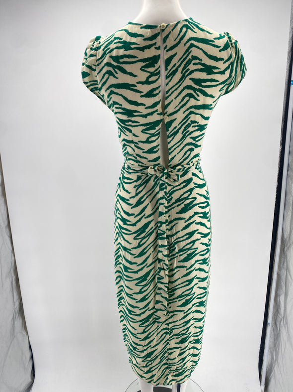 Robe zèbre vert