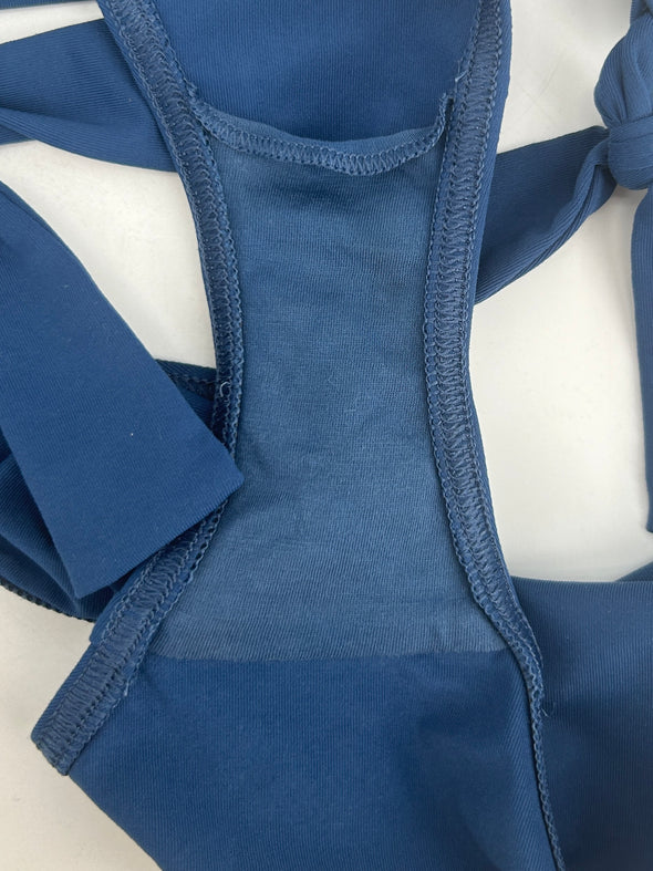 Maillot bleu deux pièces