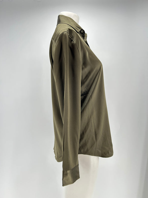 Chemise en soie kaki
