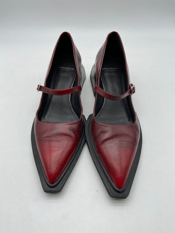 Chaussures à bride rouges