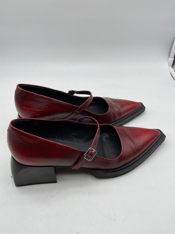 Chaussures à bride rouges