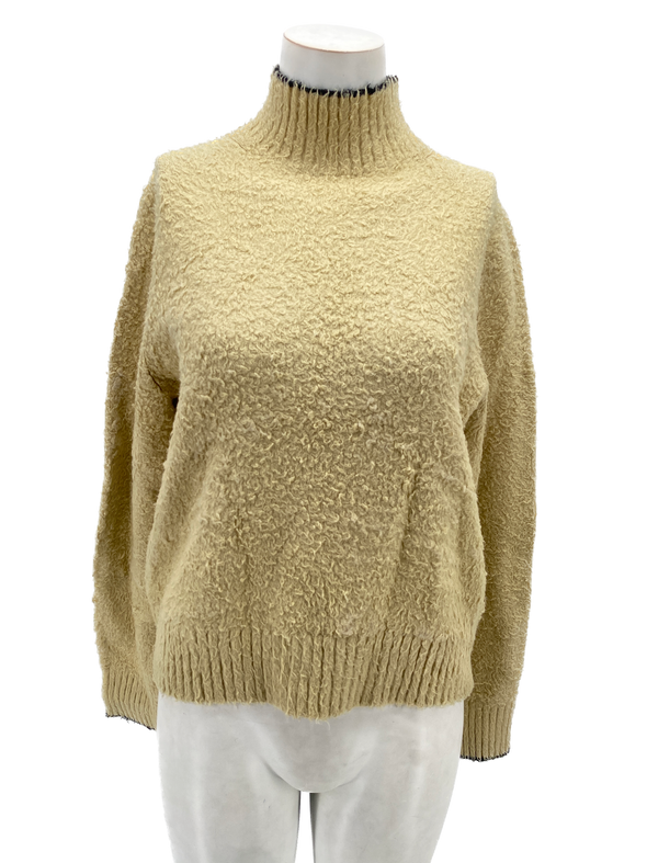 Pull col montant
