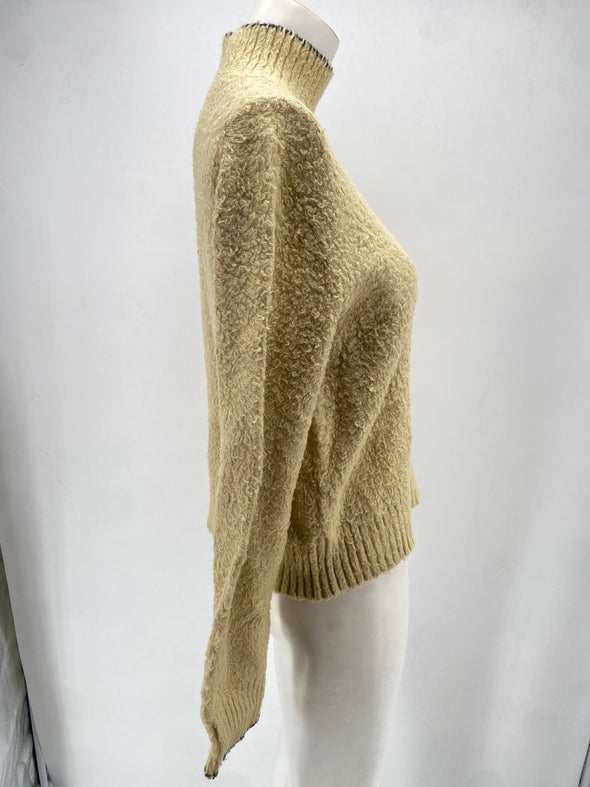 Pull col montant