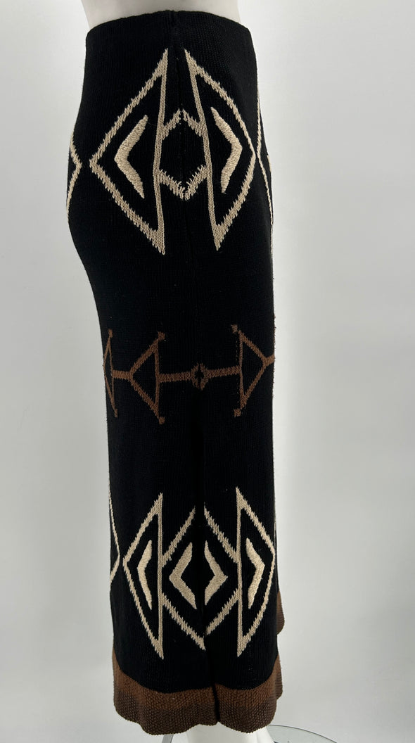 Jupe noire à motifs géométriques