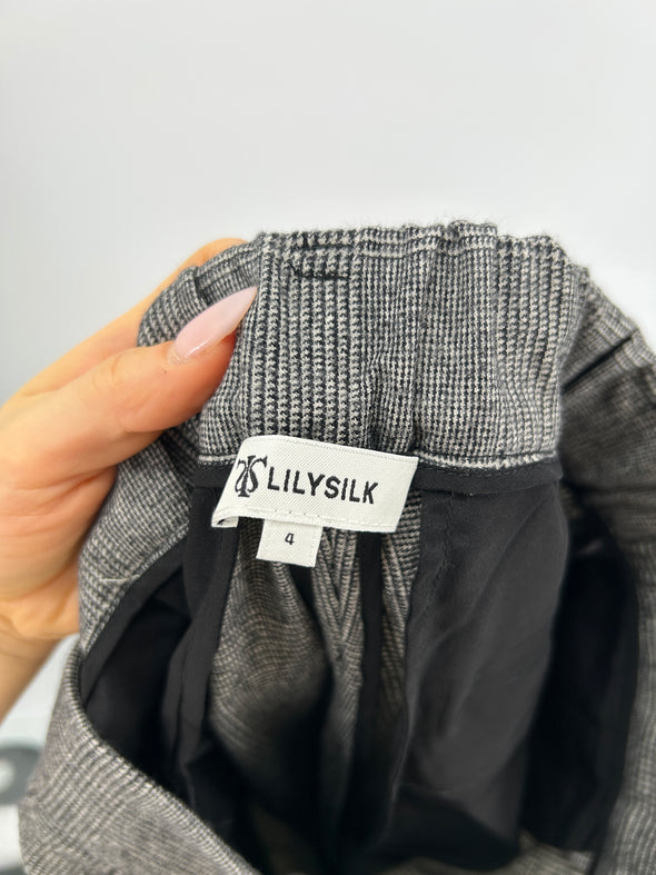 Pantalon de costume gris à carreaux