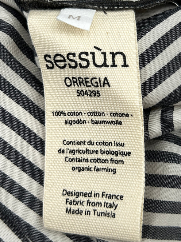 Chemise à rayures noires et banches