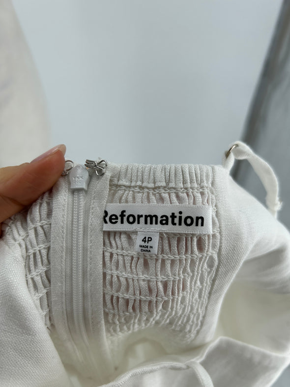 Robe longue blanche à bretelles en lin