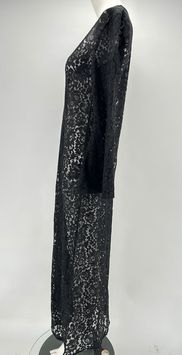 Robe noire en dentelle "Waylon"