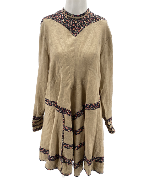 Robe beige et liberty