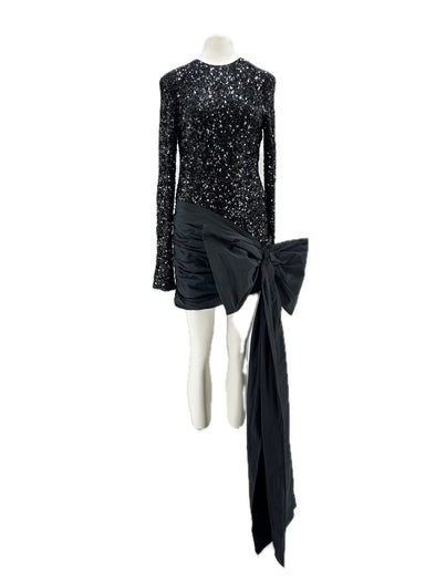 Robe noire à sequins