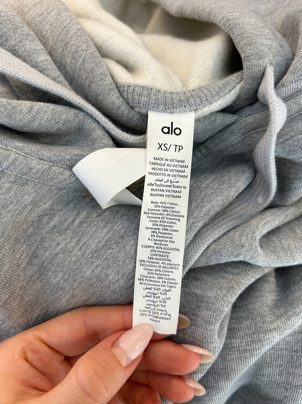 Sweat à capuche gris