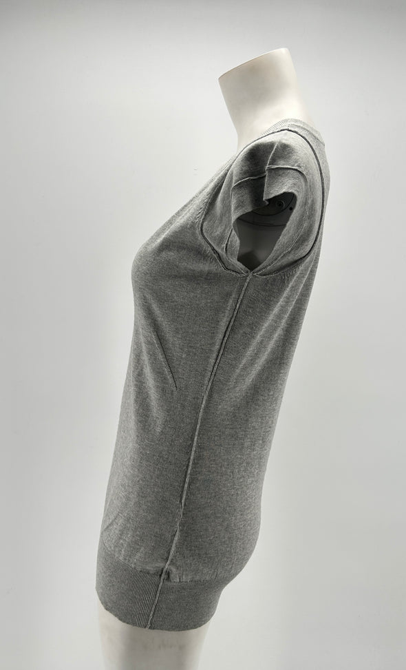 T-shirt long gris à col V