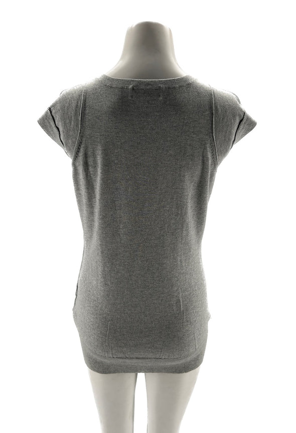 T-shirt long gris à col V