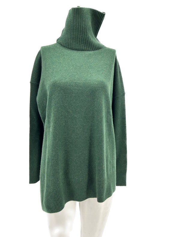 Pull vert à col roulé en cachemire