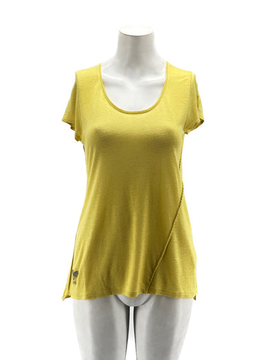 T-shirt jaune