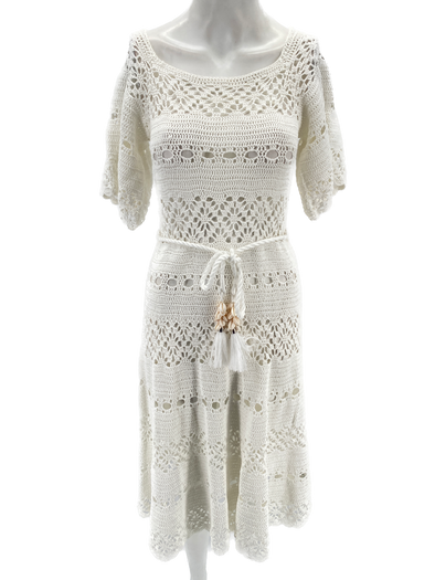 Robe blanche en crochet