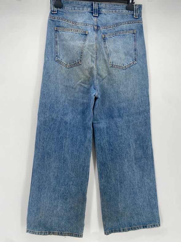 Jean "Ian"