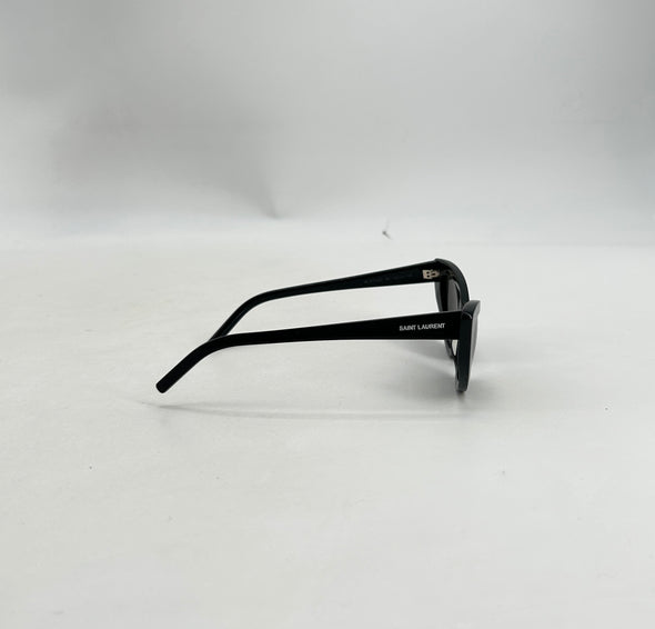 Lunettes de soleil noires