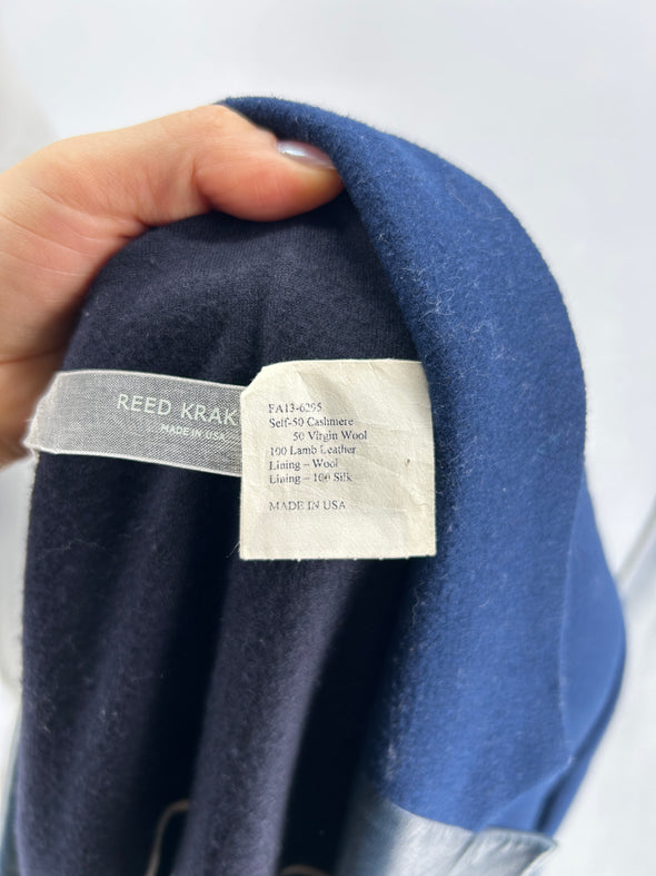 Manteau bleu en laine et cachemire