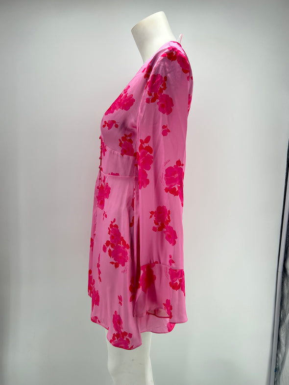 Robe rose à fleurs