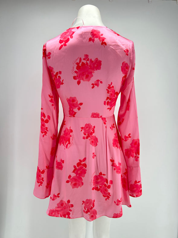 Robe rose à fleurs