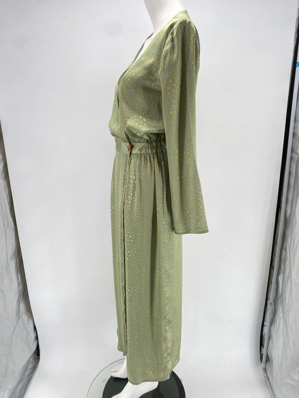 Robe verte à pois dorés