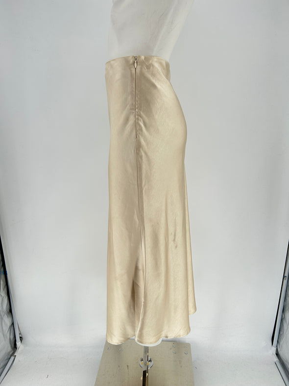 Jupe satinée beige