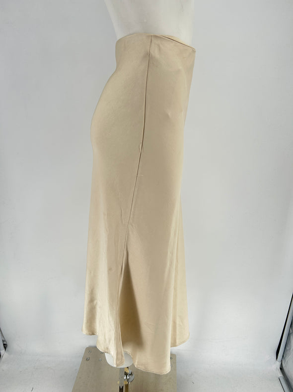 Jupe satinée beige