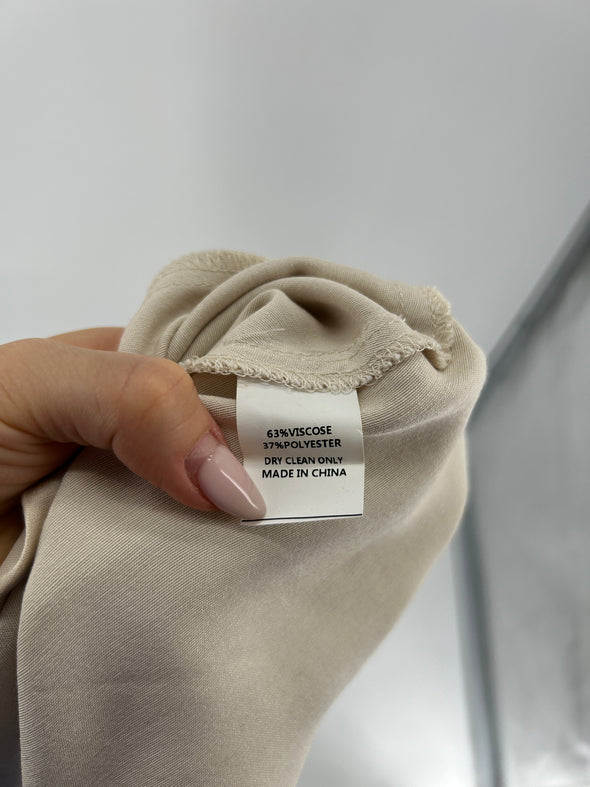 Jupe satinée beige