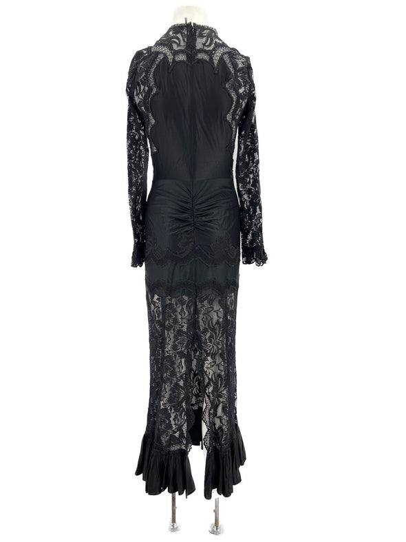 Robe en dentelle noire