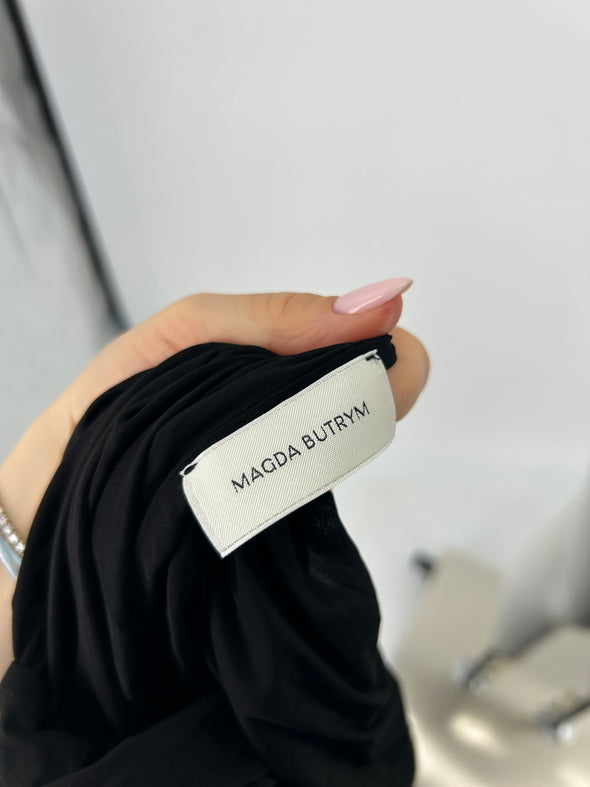 Robe asymétrique noire