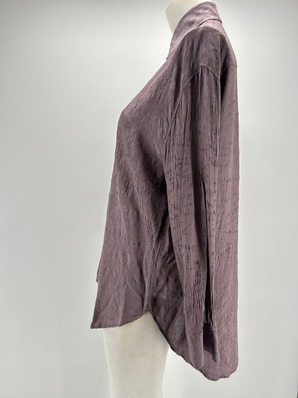 Chemise violette brodée