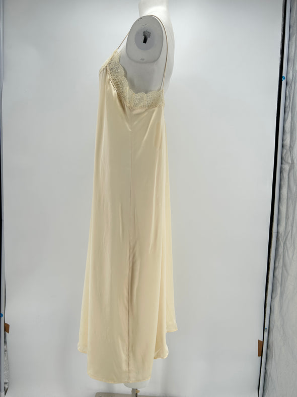 Robe beige "Nassima"