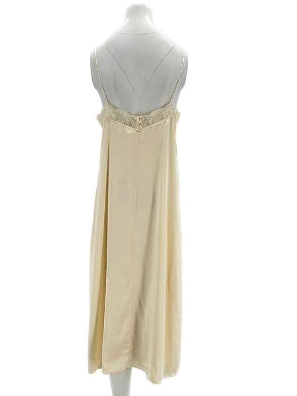 Robe beige "Nassima"