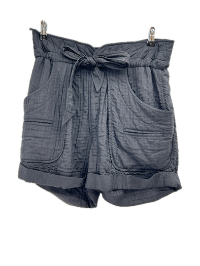 Short noir