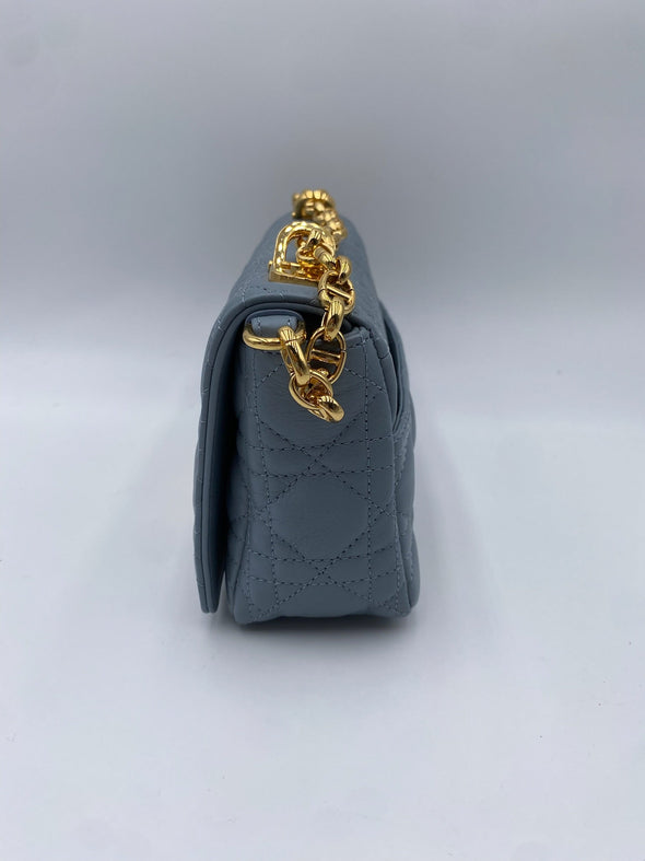 Sac Dior Caro Small en cuir bleu