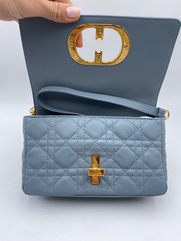 Sac Dior Caro Small en cuir bleu