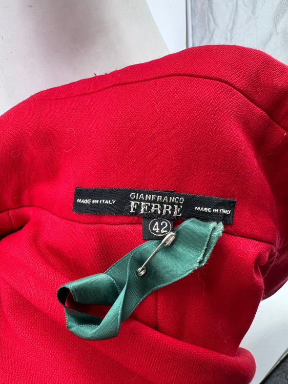 Manteau rose et rouge