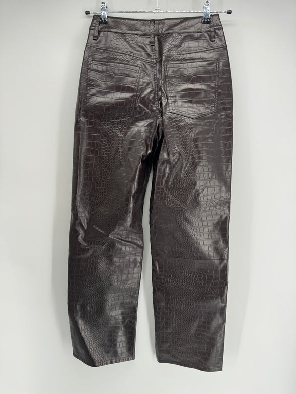 Pantalon embossé croco