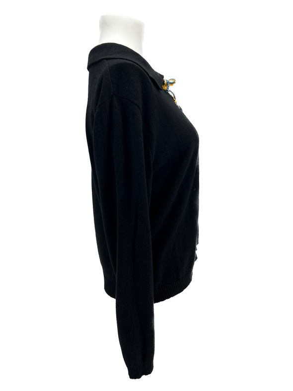 Pull noir à lacet jaune et bleu