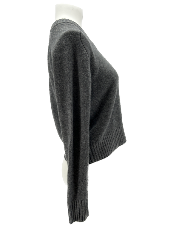Pull gris à col V en cachemire