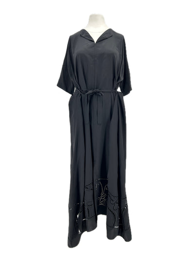 Robe satinée noire