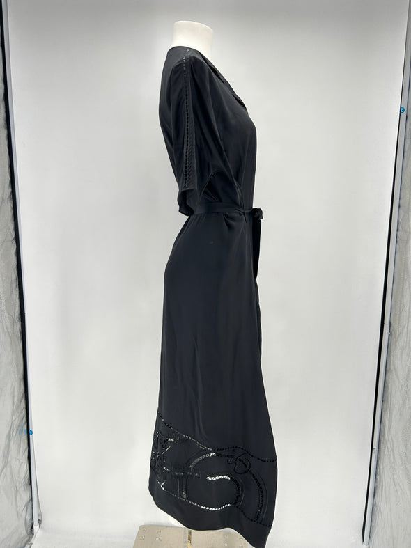 Robe satinée noire