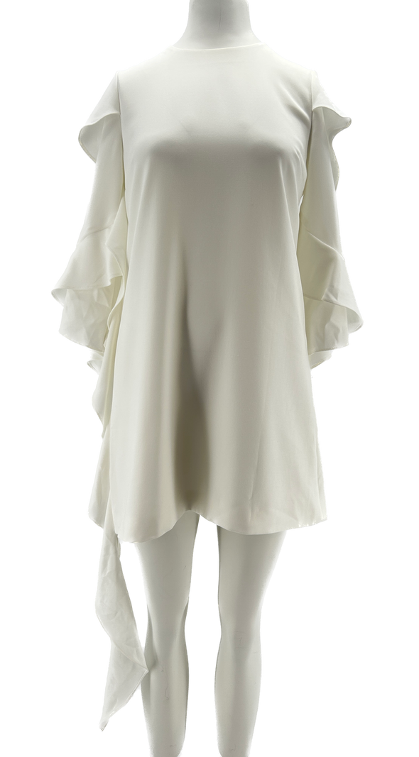 Robe blanche avec des volants