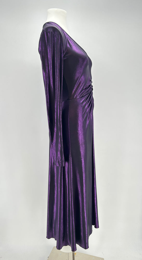 Robe longue violette métallique