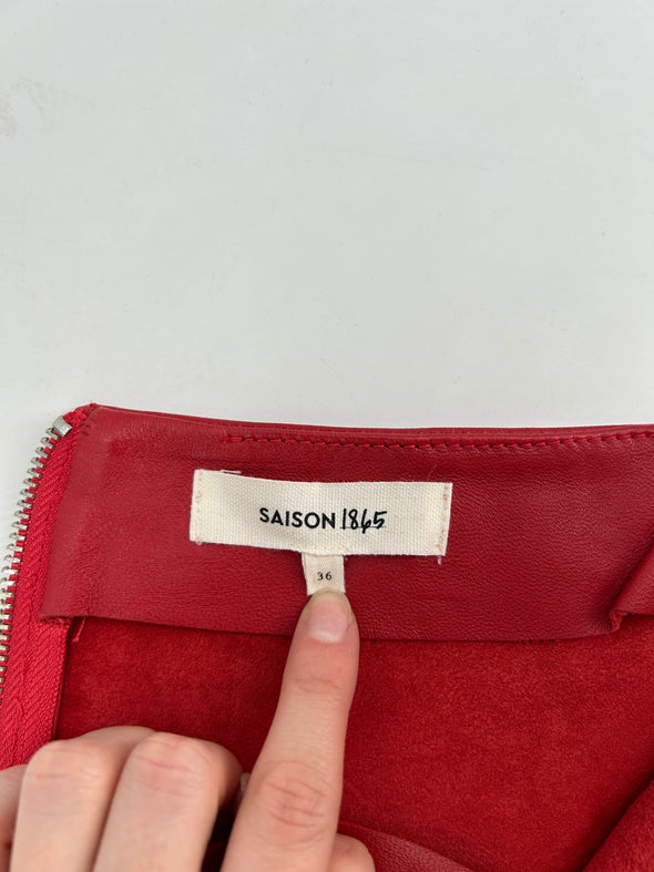Jupe rouge en cuir
