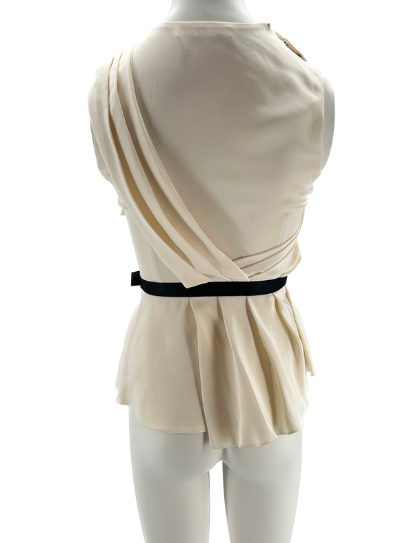 Top beige ceinturé sans manches