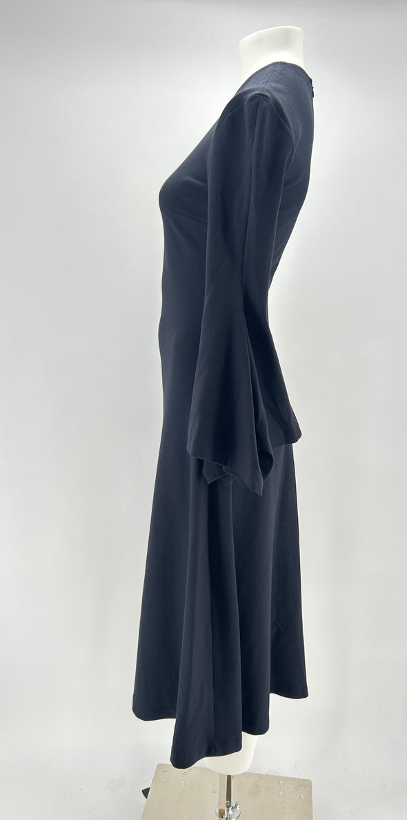 Robe longue bleu marine à manches évasées