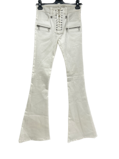 Jean blanc évasé à lacets